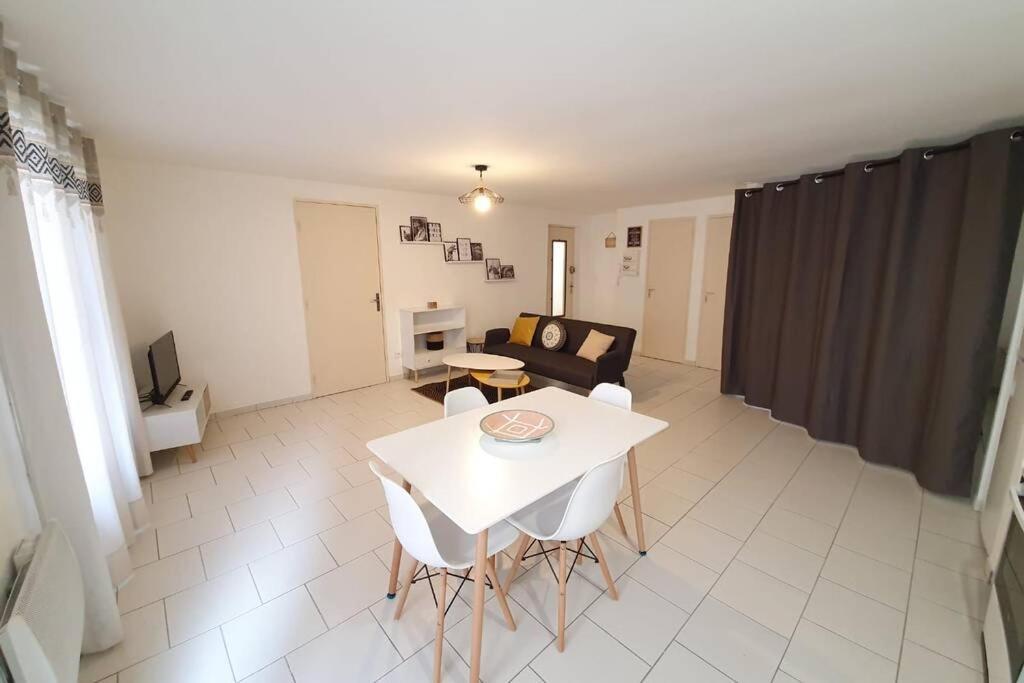 Appartement Historical center of Pézenas Extérieur photo