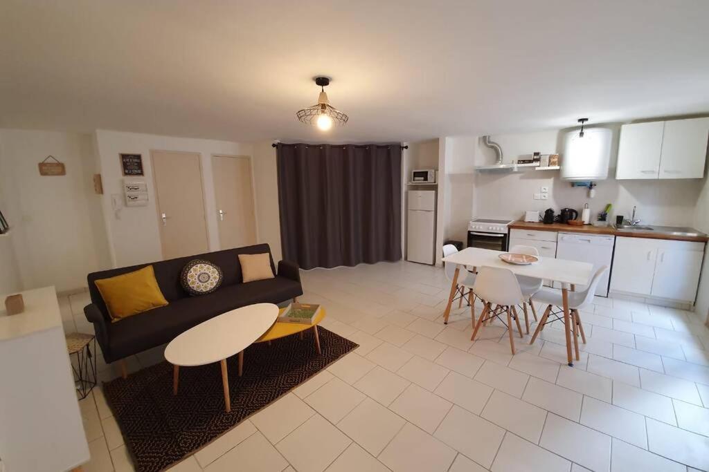 Appartement Historical center of Pézenas Extérieur photo